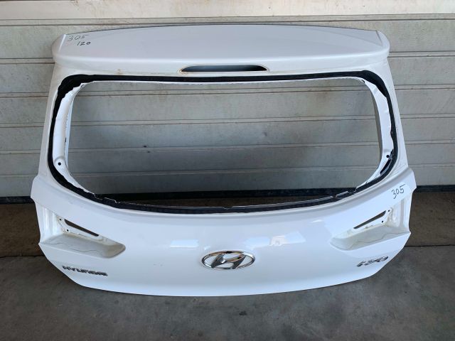 bontott HYUNDAI i20 II Csomagtérajtó (Üres lemez)