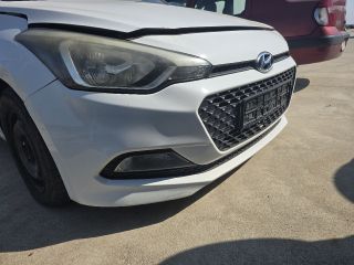 bontott HYUNDAI i20 II Első Lökhárító (Részeivel)