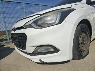 bontott HYUNDAI i20 II Első Lökhárító (Részeivel)