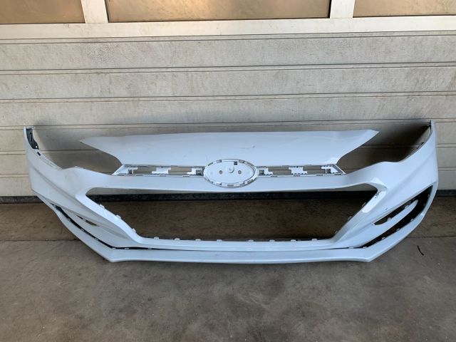 bontott HYUNDAI i20 II Első Lökhárító (Üresen)