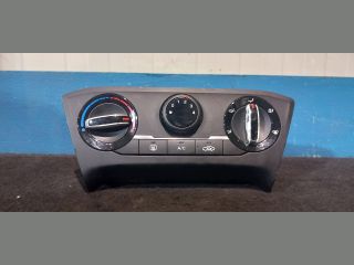bontott HYUNDAI i20 II Fűtéskapcsoló (manuális klímás)