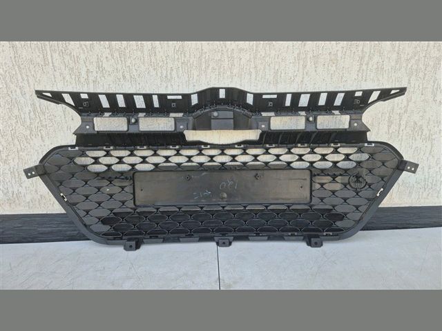 bontott HYUNDAI i20 II Hűtőrács