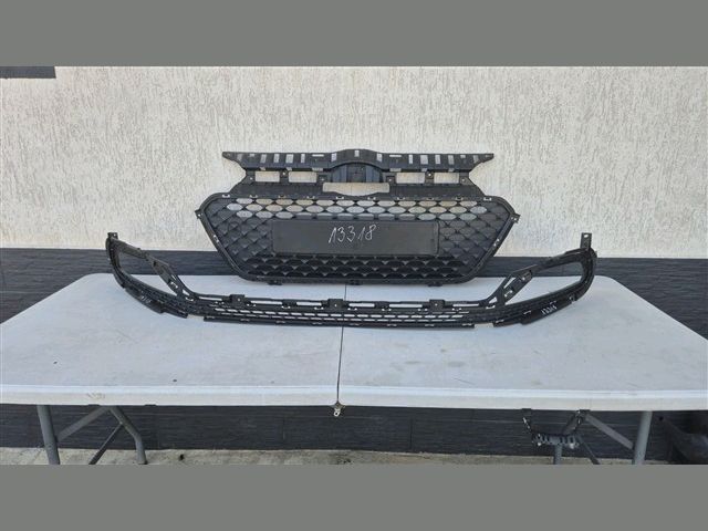 bontott HYUNDAI i20 II Hűtőrács