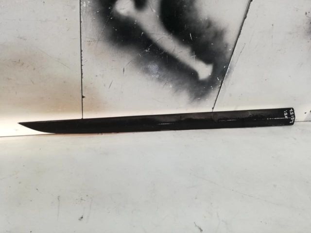 bontott HYUNDAI i20 II Jobb első Ajtó Díszléc