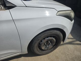 bontott HYUNDAI i20 II Jobb első Sárvédő