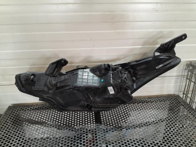 bontott HYUNDAI i20 II Jobb Fényszóró