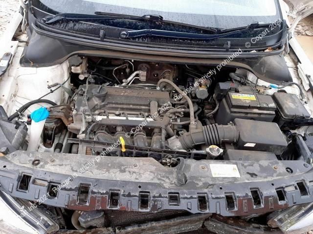 bontott HYUNDAI i20 II Jobb hátsó Ajtó Kárpit