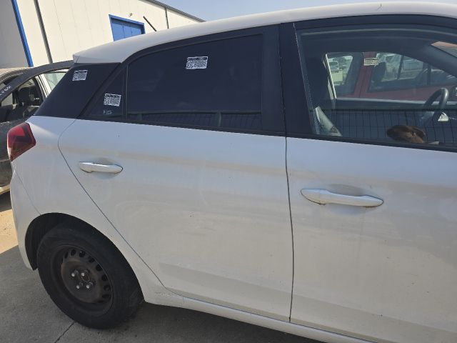 bontott HYUNDAI i20 II Jobb hátsó Ajtó (Üres lemez)