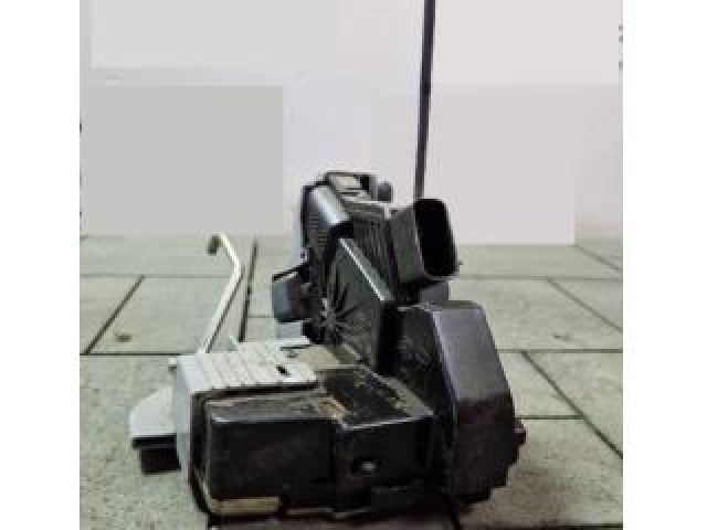 bontott HYUNDAI i20 II Jobb hátsó Ajtózár