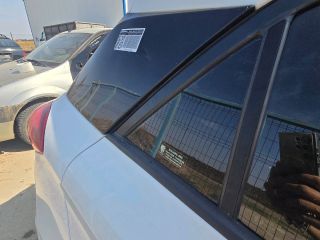 bontott HYUNDAI i20 II Jobb hátsó Fixüveg (Ajtóban)