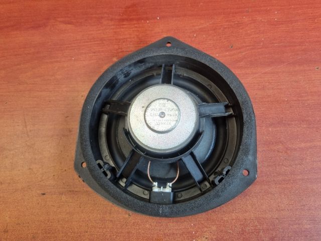 bontott HYUNDAI i20 II Jobb hátsó Hangszóró