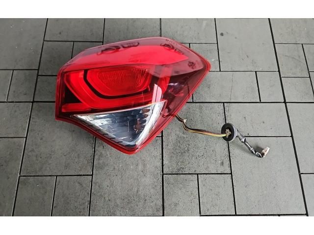 bontott HYUNDAI i20 II Jobb Külső Hátsó Lámpa