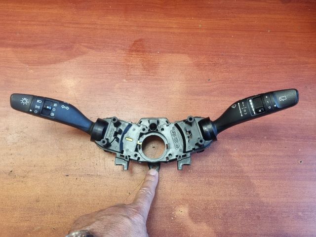 bontott HYUNDAI i20 II Komplett Kormánykapcsoló (Bajuszkapcsoló)