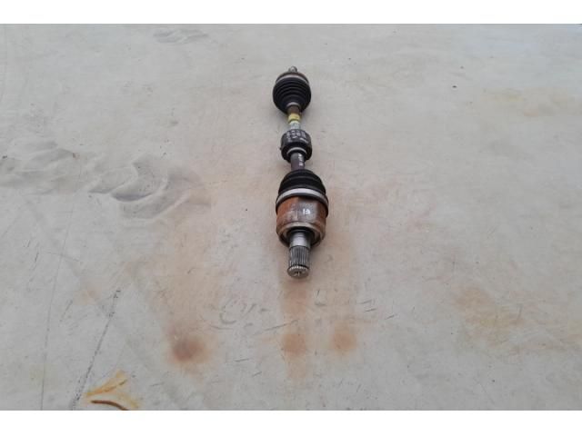 bontott HYUNDAI i20 III Bal Féltengely