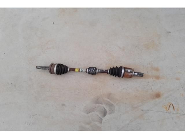 bontott HYUNDAI i20 III Bal Féltengely