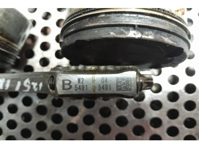 bontott HYUNDAI i20 III Dugattyú