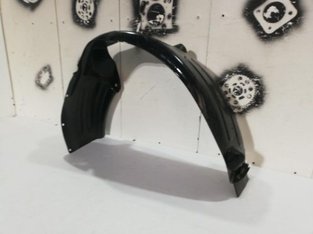 bontott HYUNDAI i20 III Bal hátsó Sárvédő Gumi