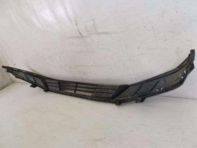 bontott HYUNDAI i20 III Első Lökhárító Alsó Középső Díszrács