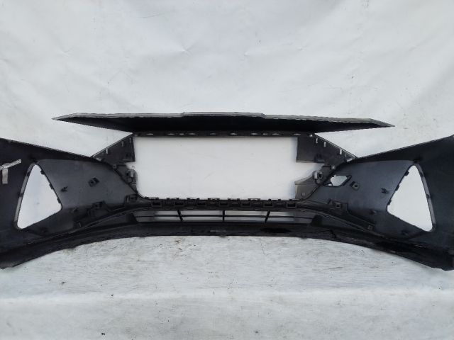 bontott HYUNDAI i20 III Első Lökhárító (Üresen)