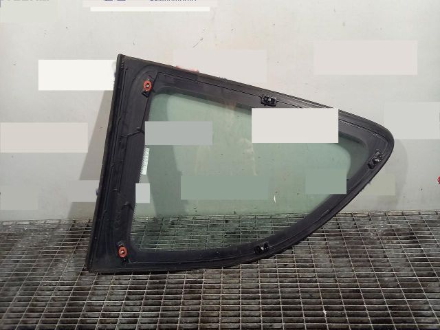 bontott HYUNDAI i20 Jobb C Oszlop