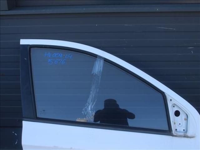 bontott HYUNDAI i20 Jobb első Ablak