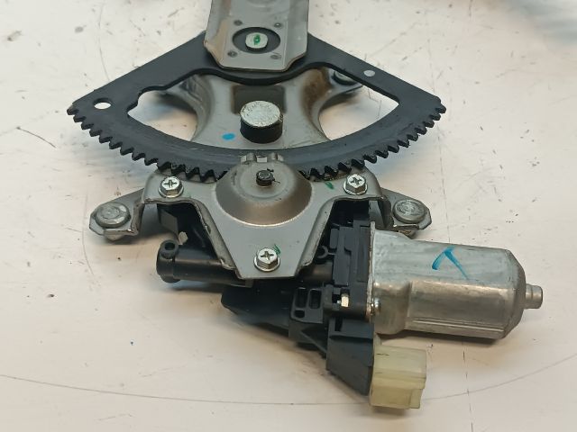 bontott HYUNDAI i20 Jobb első Ablakemelő Motor