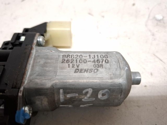 bontott HYUNDAI i20 Jobb első Ablakemelő Motor