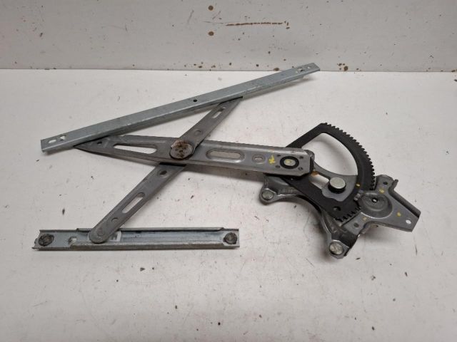 bontott HYUNDAI i20 Jobb első Ablakemelő Szerkezet (Elektromos)