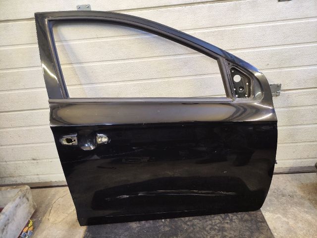 bontott HYUNDAI i20 Jobb első Ajtó (Üres lemez)