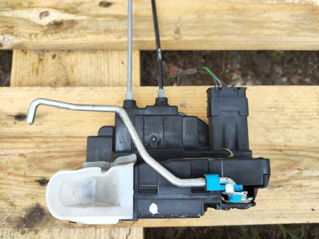 bontott HYUNDAI i20 Jobb első Ajtózár