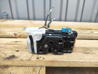 bontott HYUNDAI i20 Jobb első Ajtózár