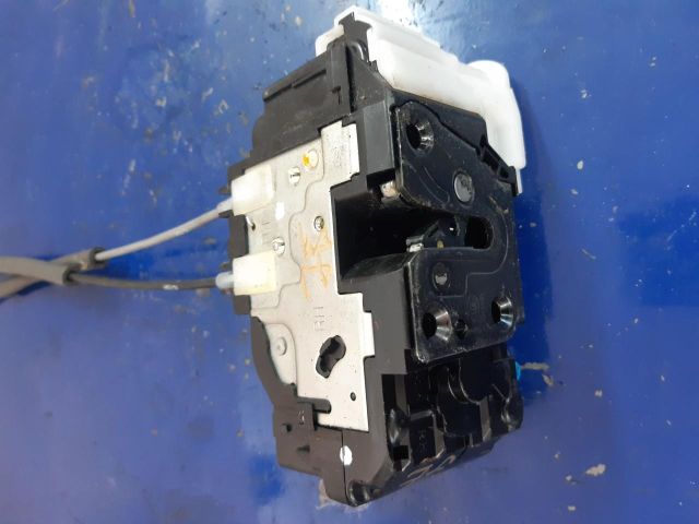 bontott HYUNDAI i20 Jobb első Ajtózár