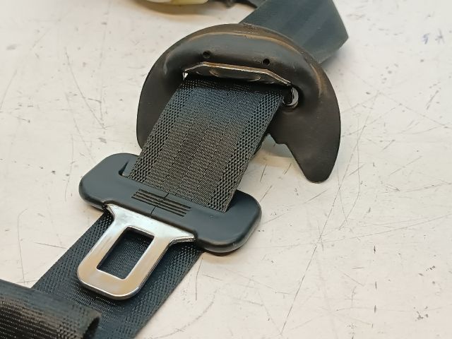 bontott HYUNDAI i20 Jobb első Biztonsági Öv