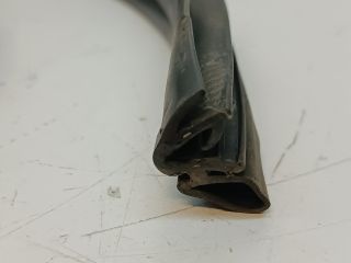 bontott HYUNDAI i20 Jobb első Gumikéder