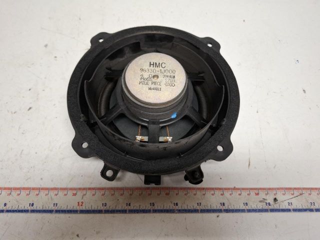 bontott HYUNDAI i20 Jobb első Hangszóró