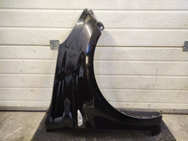 bontott HYUNDAI i20 Jobb első Sárvédő