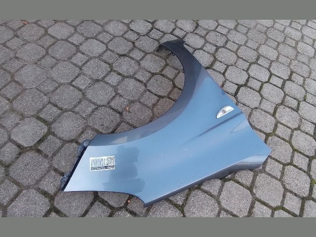 bontott HYUNDAI i20 Jobb első Sárvédő