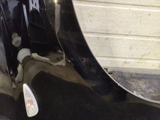 bontott HYUNDAI i20 Jobb első Sárvédő