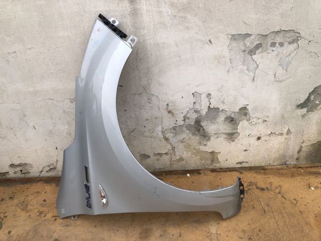 bontott HYUNDAI i20 Jobb első Sárvédő