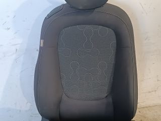 bontott HYUNDAI i20 Jobb első Ülés