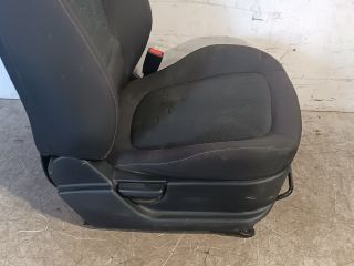 bontott HYUNDAI i20 Jobb első Ülés
