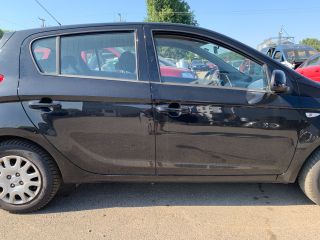 bontott HYUNDAI i20 Jobb hátsó Ablak