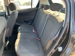 bontott HYUNDAI i20 Jobb hátsó Ajtó Kárpit