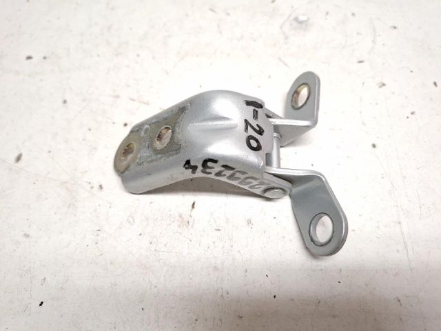 bontott HYUNDAI i20 Jobb hátsó Alsó Zsanér