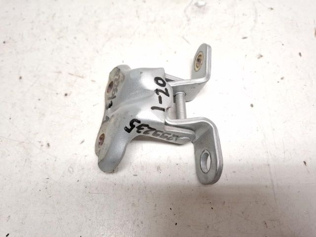 bontott HYUNDAI i20 Jobb hátsó Felső Zsanér