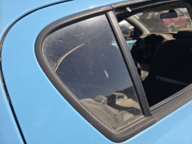 bontott HYUNDAI i20 Jobb hátsó Fixüveg (Ajtóban)