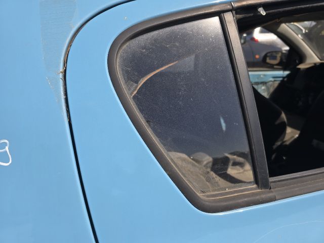 bontott HYUNDAI i20 Jobb hátsó Fixüveg (Ajtóban)