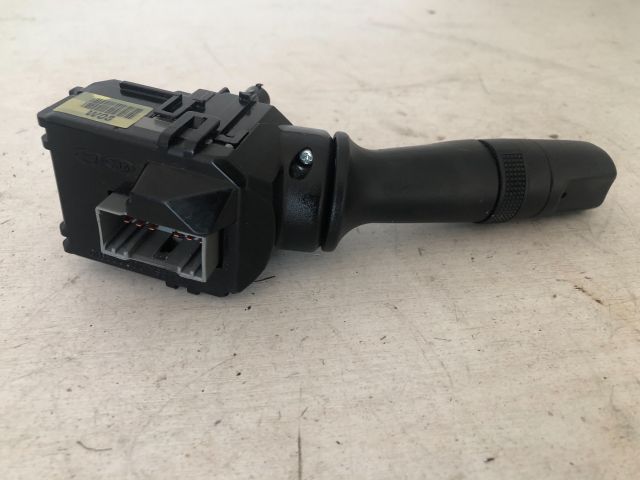 bontott HYUNDAI i20 Jobb Kormánykapcsoló Ablaktörlő