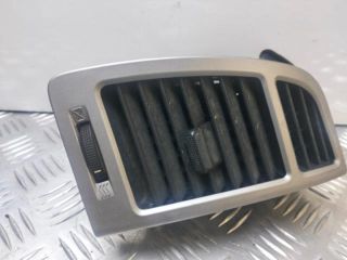 bontott HYUNDAI i20 Jobb Szellőző