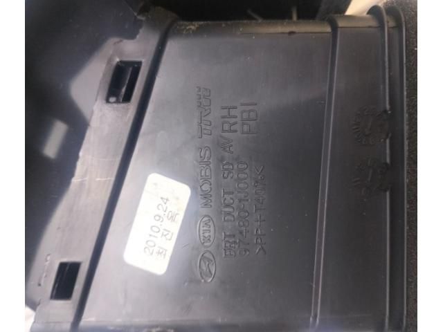 bontott HYUNDAI i20 Jobb Szellőző